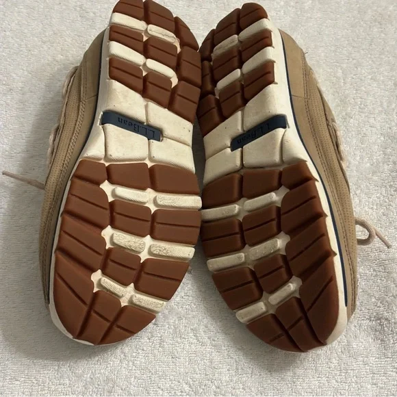 L.L. Bean Tan Flats Preppy Boat Shoes with Classic Stitching - Picture 5 of 6